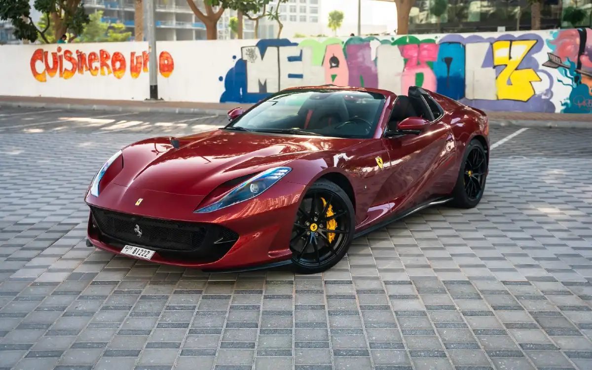 Ferrari 812 GTS Spyder (Red) 2023
