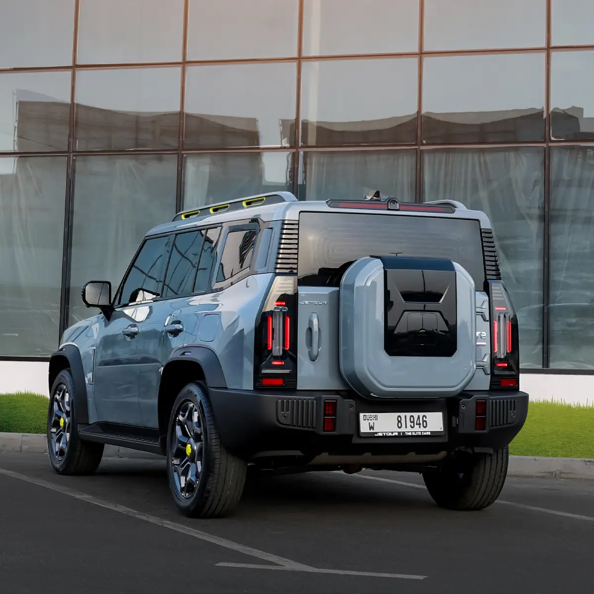 Vehicle Image 4