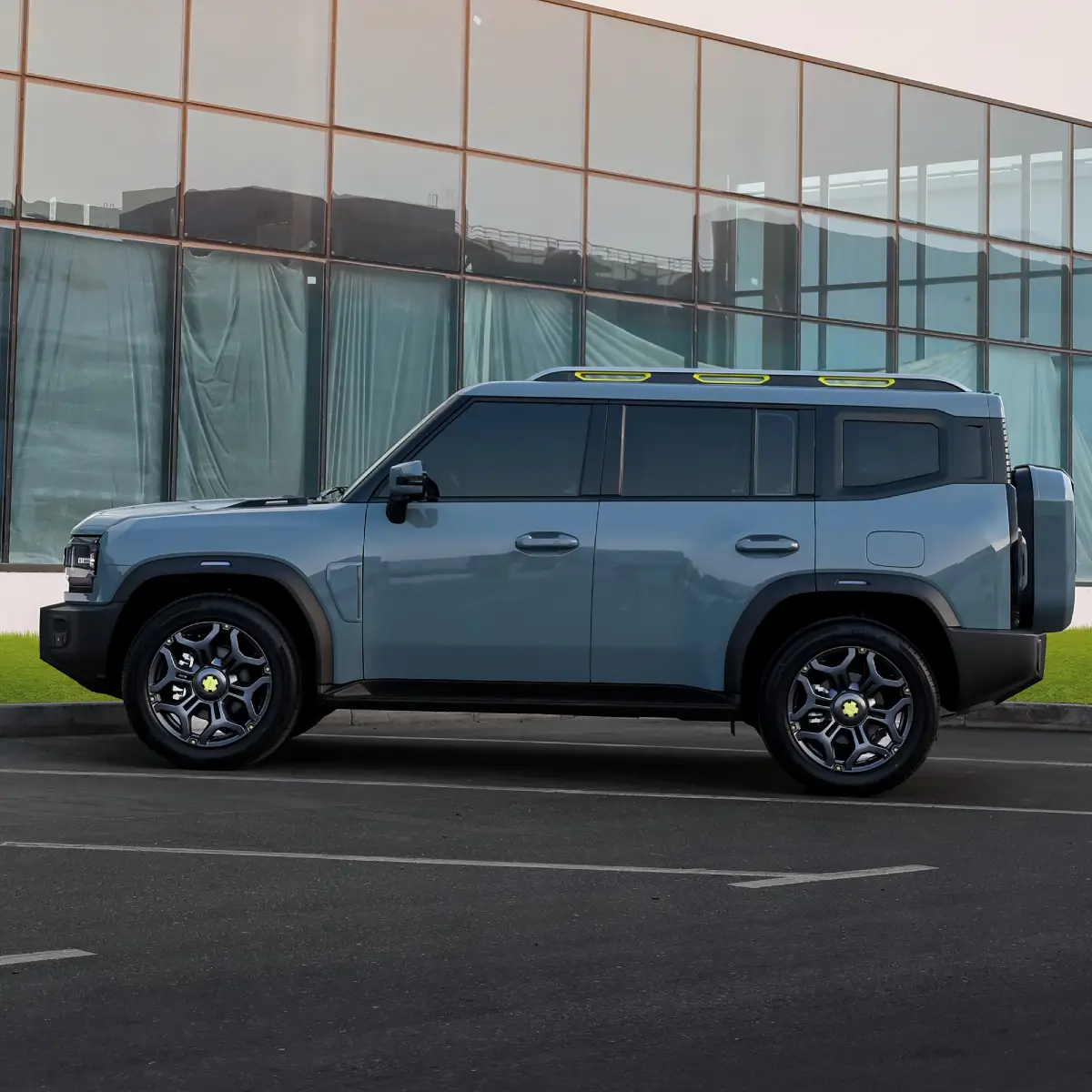 Vehicle Image 2