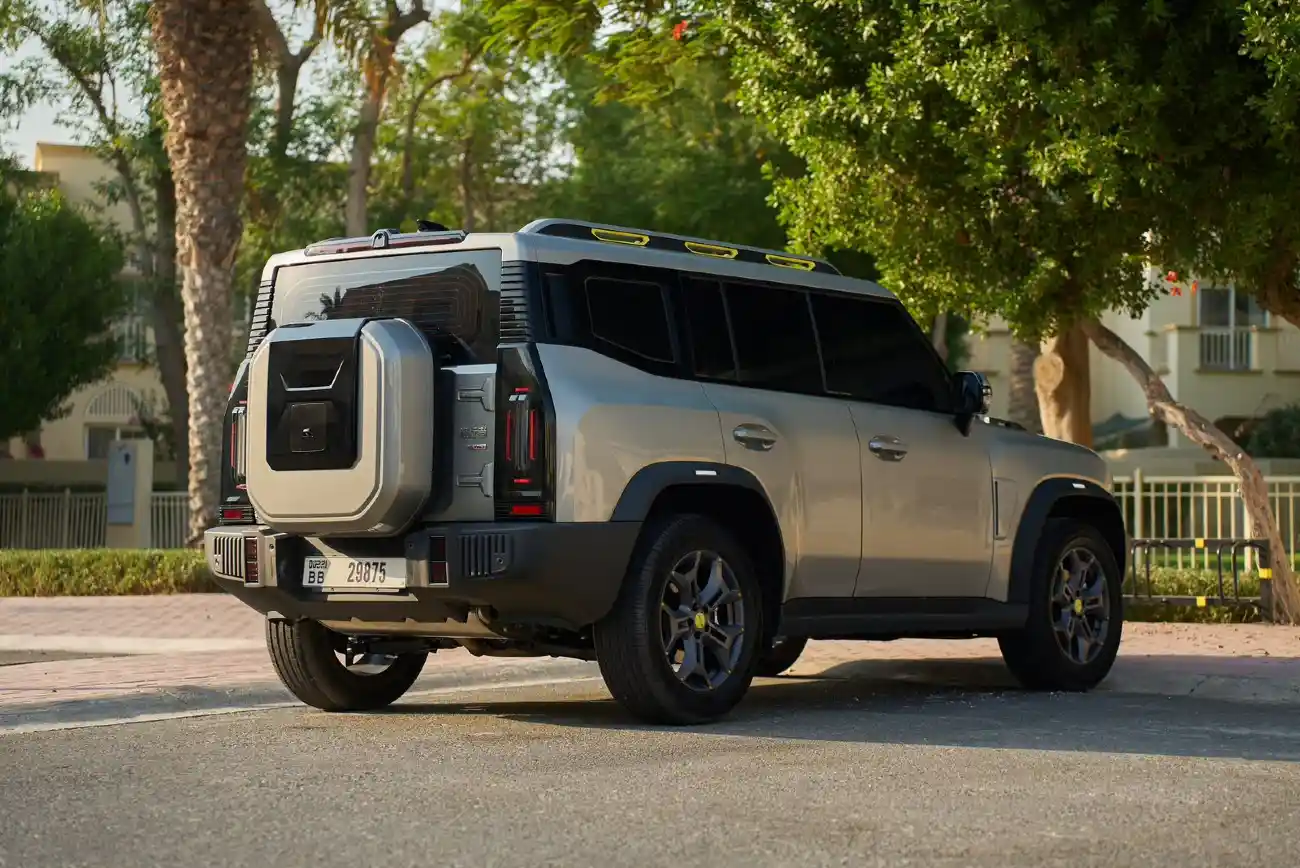 Vehicle Image 2